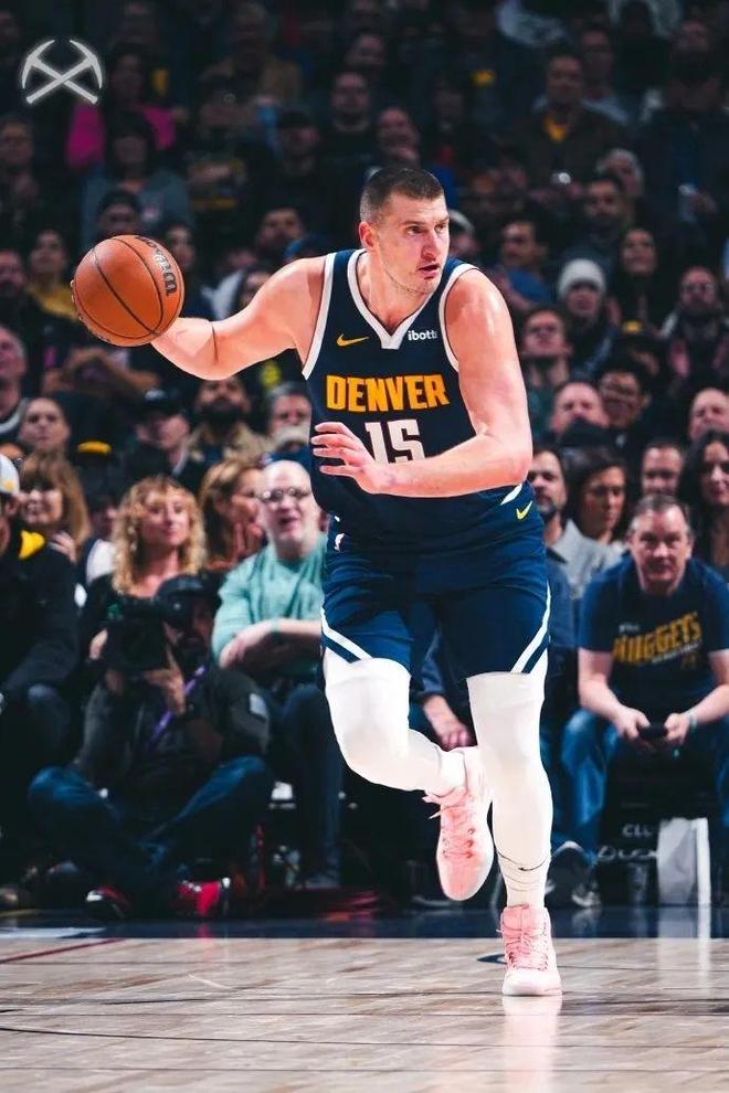 库里遭遇三持续失利，皇家马德里教练压力巨大！